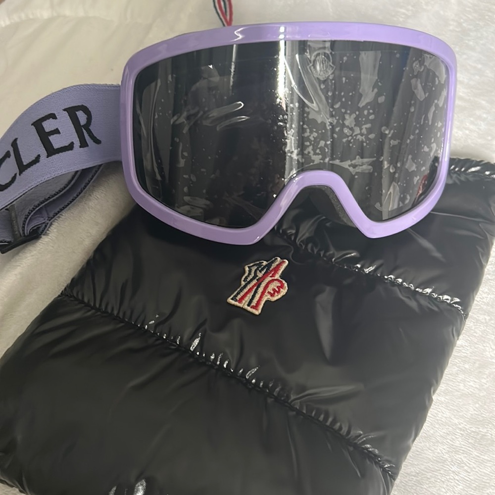 Moncler ski goggles